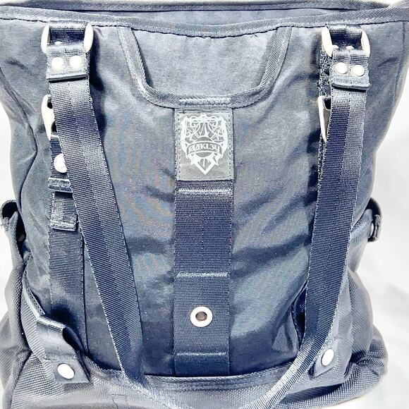 Vintage Oakley Voltage Tote Bag 2.0 Black Metal Vertical Y2K Messenger Shoulder - Picture 2 of 11